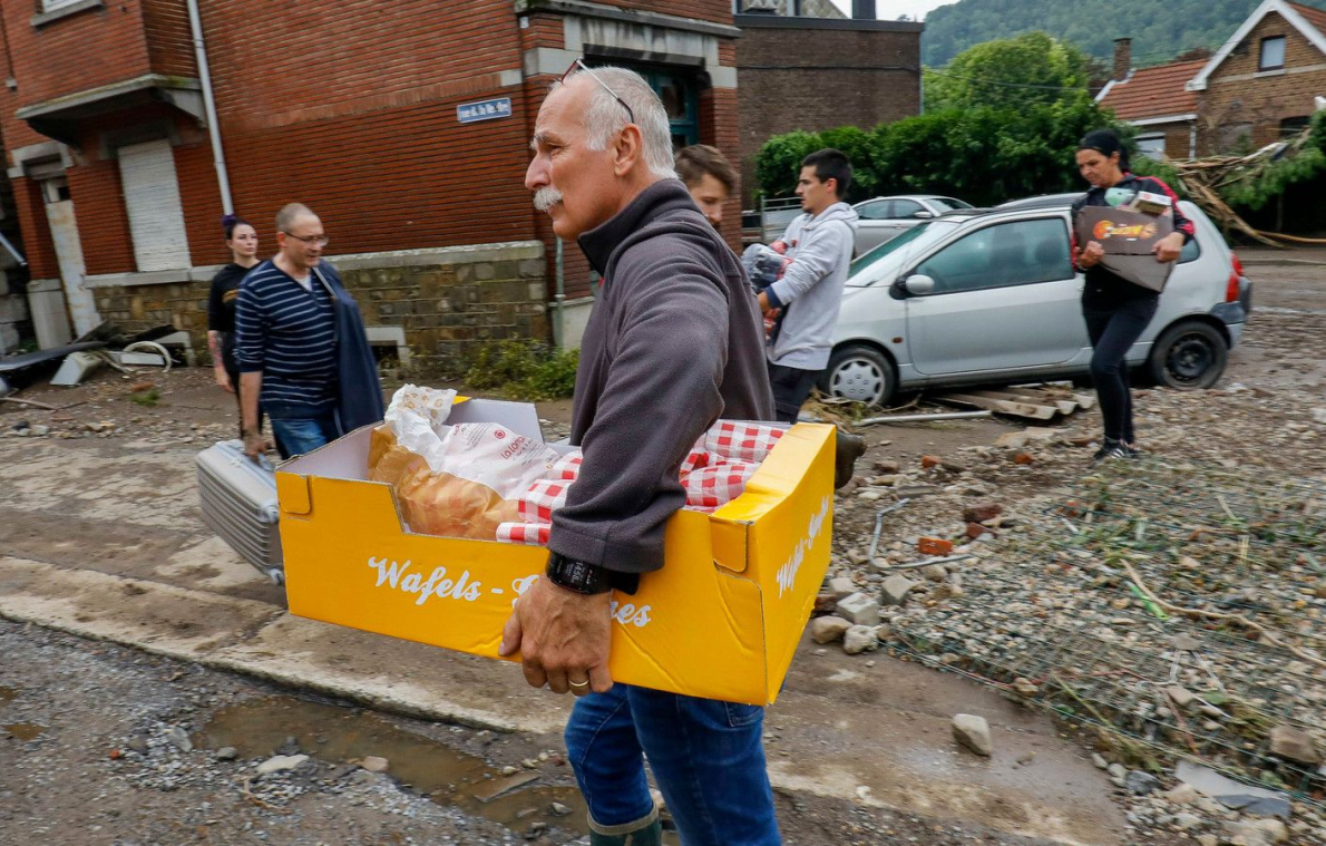 © Julien Warnand/EPA